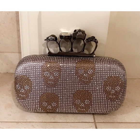 GoJane Handbags - Skull Clutch